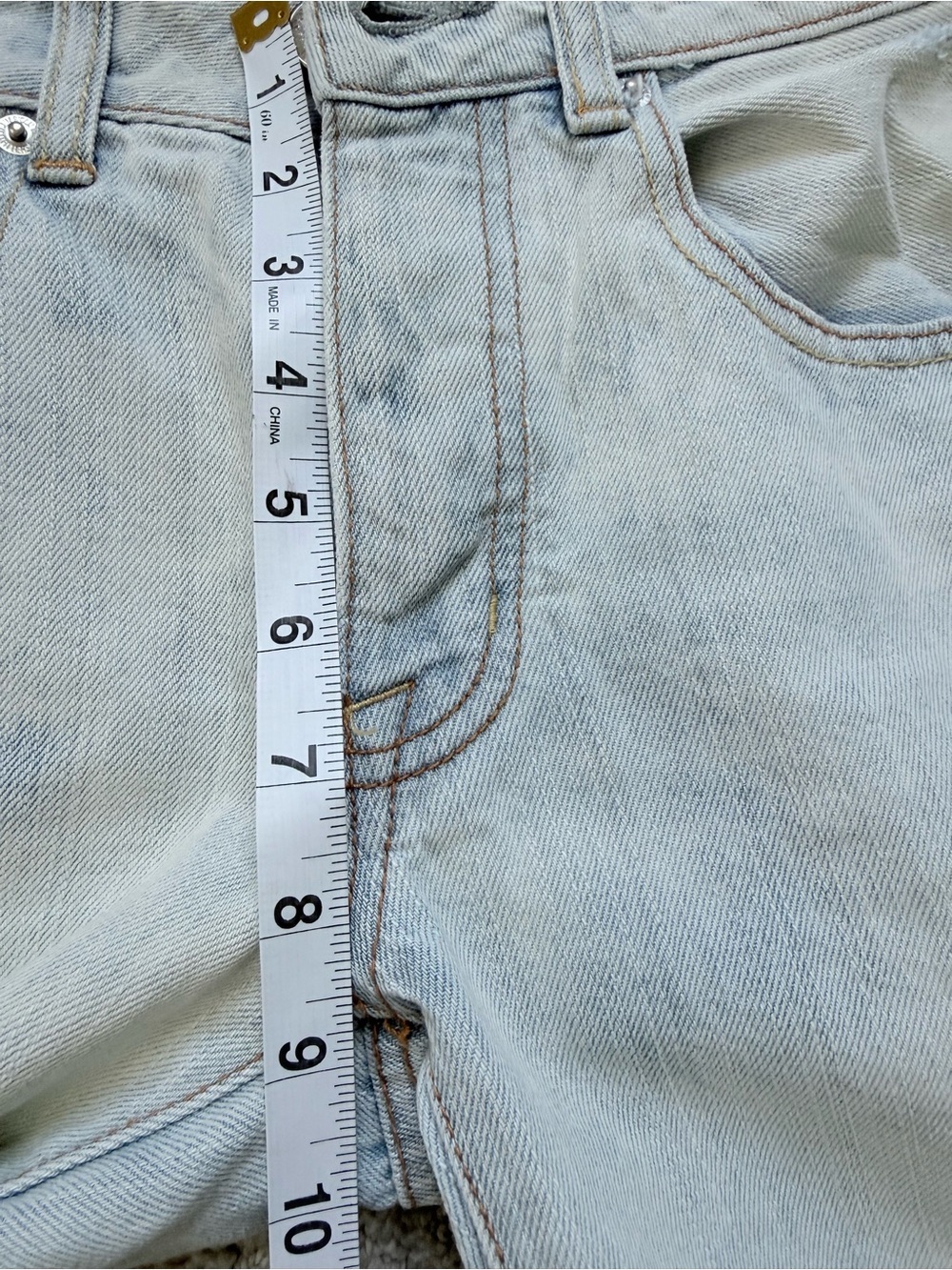 Vintage Y2K American Eagle Outfitters Light Wash Distressed Cropped Jeans - Picture 6 of 8